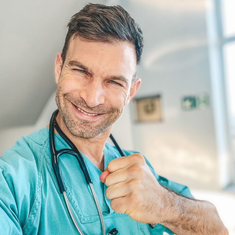 9 Dr Med Moritz Tellmann Dr Med Moritz Tellmann Gesundheit Und Fitness 768x768 